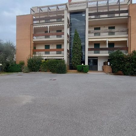 Appartamento Santa Costanza Con Piscina 圣温琴佐 外观 照片