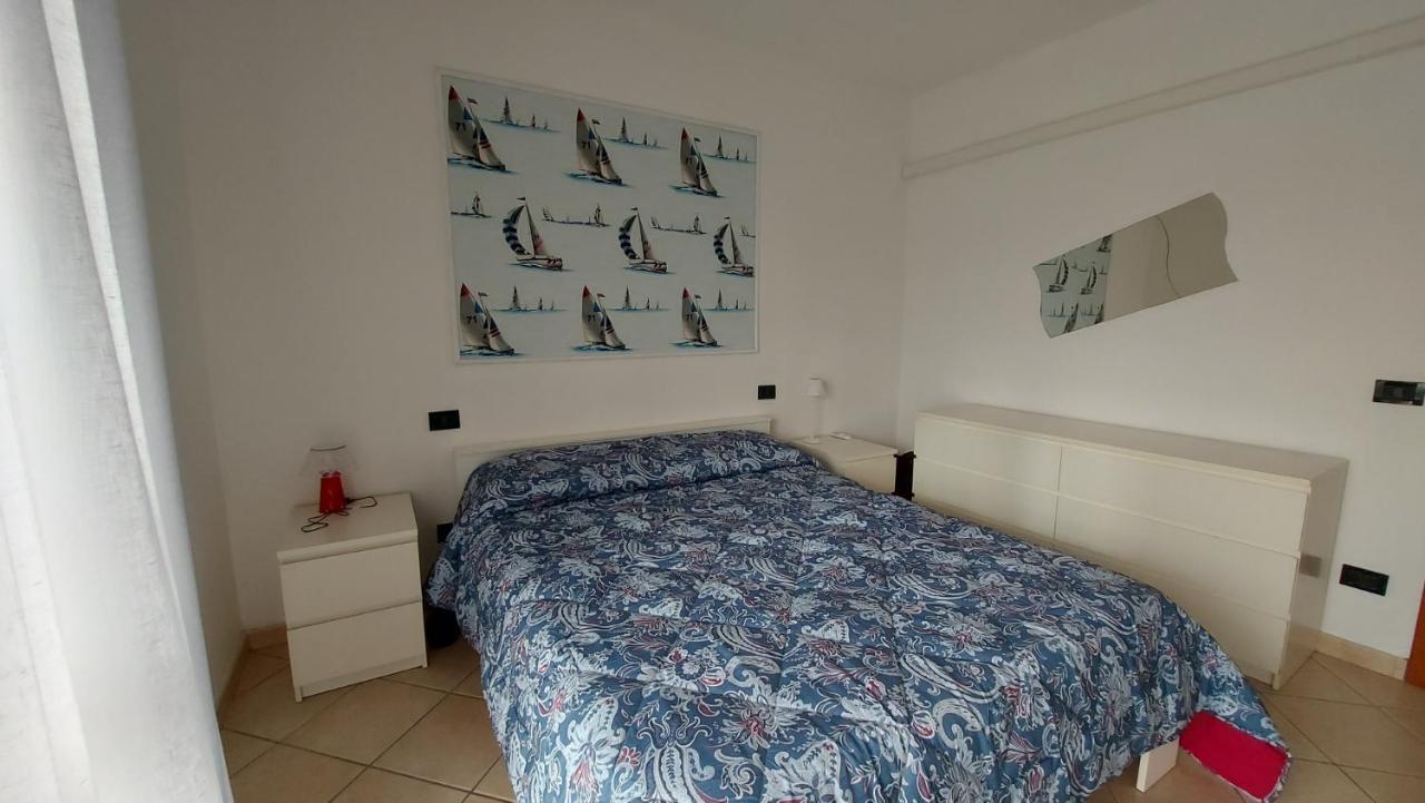 Appartamento Santa Costanza Con Piscina 圣温琴佐 外观 照片