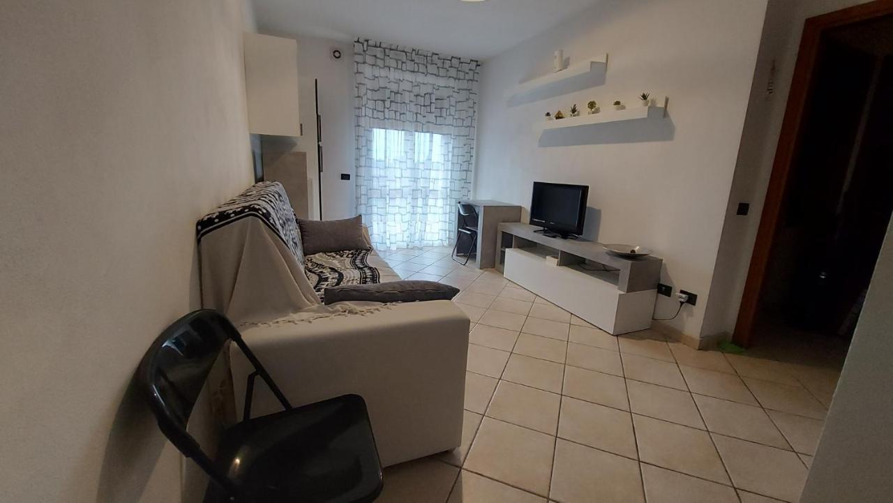Appartamento Santa Costanza Con Piscina 圣温琴佐 外观 照片