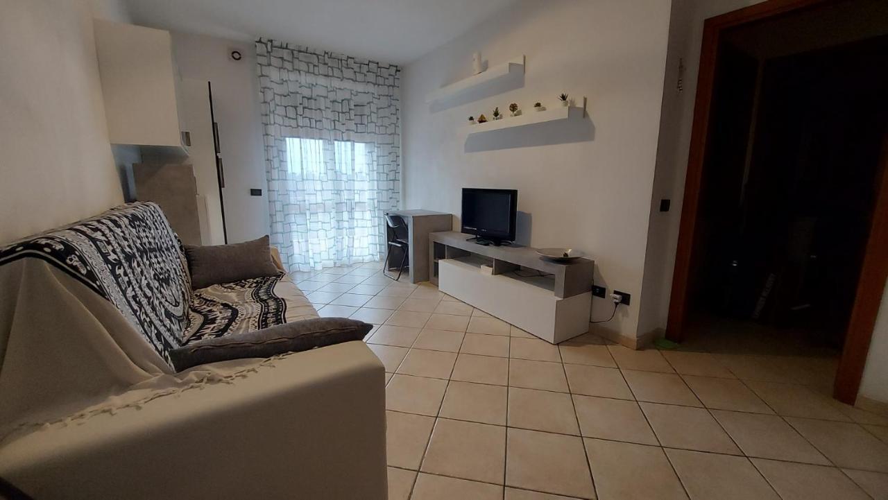 Appartamento Santa Costanza Con Piscina 圣温琴佐 外观 照片
